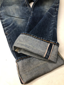 837 / size 32
