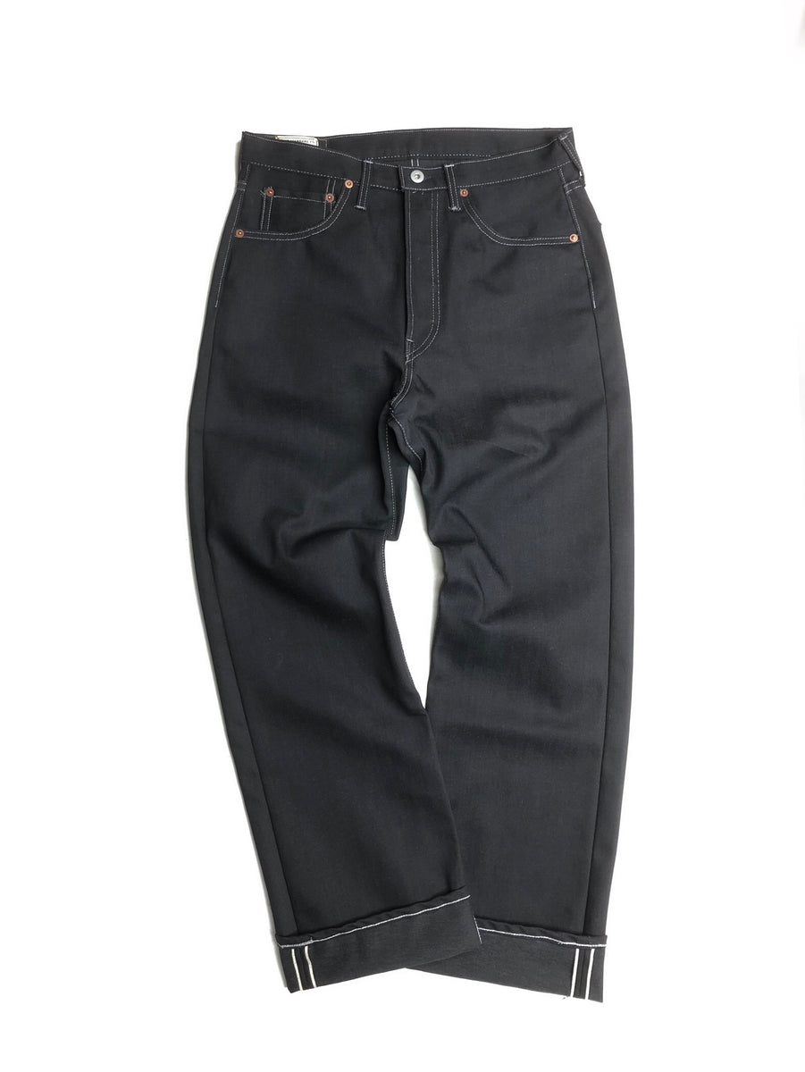 Jeans With Hidden Rivets / Black Denim / 644 – First Standard