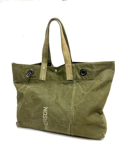 Carry-All Tote Bag / 24 3 15 2 /