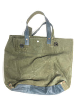 Carry-All Tote Bag / 4 3 29