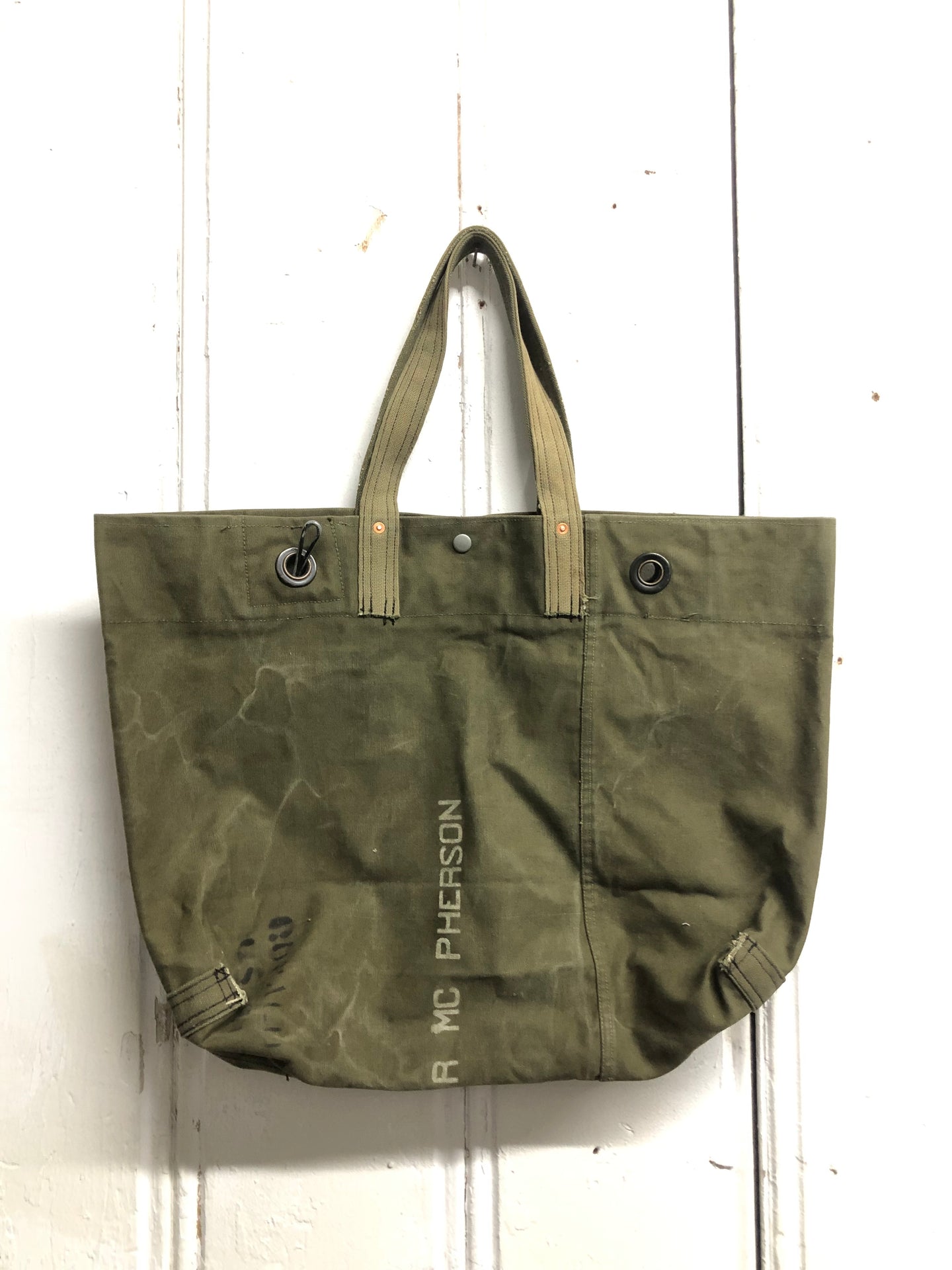 Carry-All Tote Bag / 24 3 15 2 /