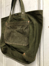 Carry-All Tote Bag / 4 3 28