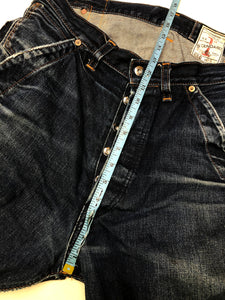 696 / size 32